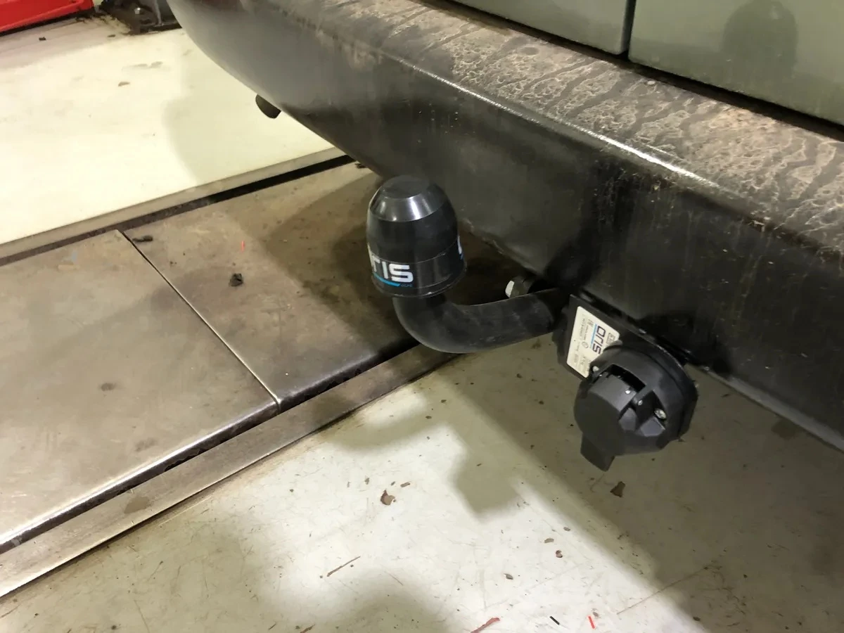 Фаркоп Oris c типом шара A для Peugeot Partner II Рестайлинг