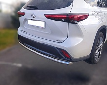Защита заднего бампера d60 мм для Toyota Highlander IV (U70)