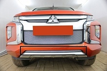 Защитная сетка радиатора низ для Mitsubishi L200 V Рестайлинг