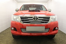 Защитная сетка радиатора для Toyota Hilux VII Рестайлинг