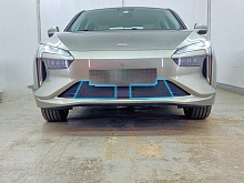 Зимняя заглушка радиатора на стяжке низ 2 части с датчиком АСС для Амберавто А5 I