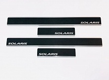 Накладки на пороги нержавеющая сталь под карбон 4шт. для Hyundai Solaris II Рестайлинг
