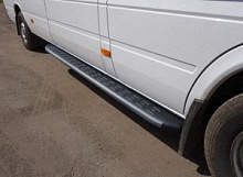 Порог алюминиевый с пластиковой накладкой карбон 2220 мм для Mercedes-Benz Sprinter Classic I (W909) Рестайлинг