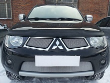 Защитная сетка радиатора верх для Mitsubishi L200 IV