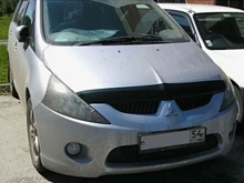Дефлектор капота темный для Mitsubishi Grandis